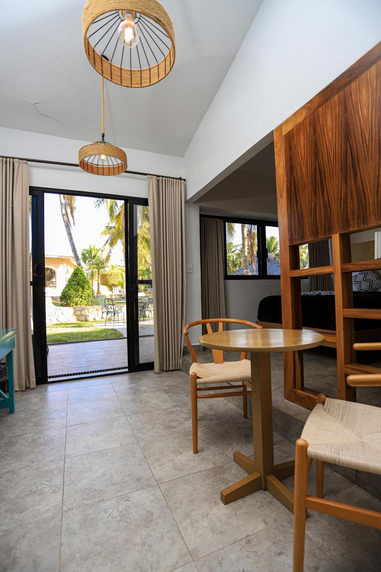 Buena Vista Oceanfront & Hot Springs Resort Buenavista  Εξωτερικό φωτογραφία