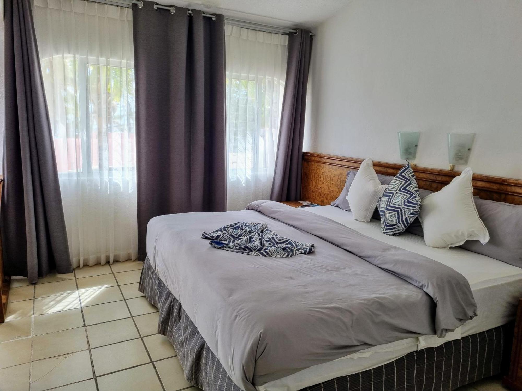 Buena Vista Oceanfront & Hot Springs Resort Buenavista  Εξωτερικό φωτογραφία