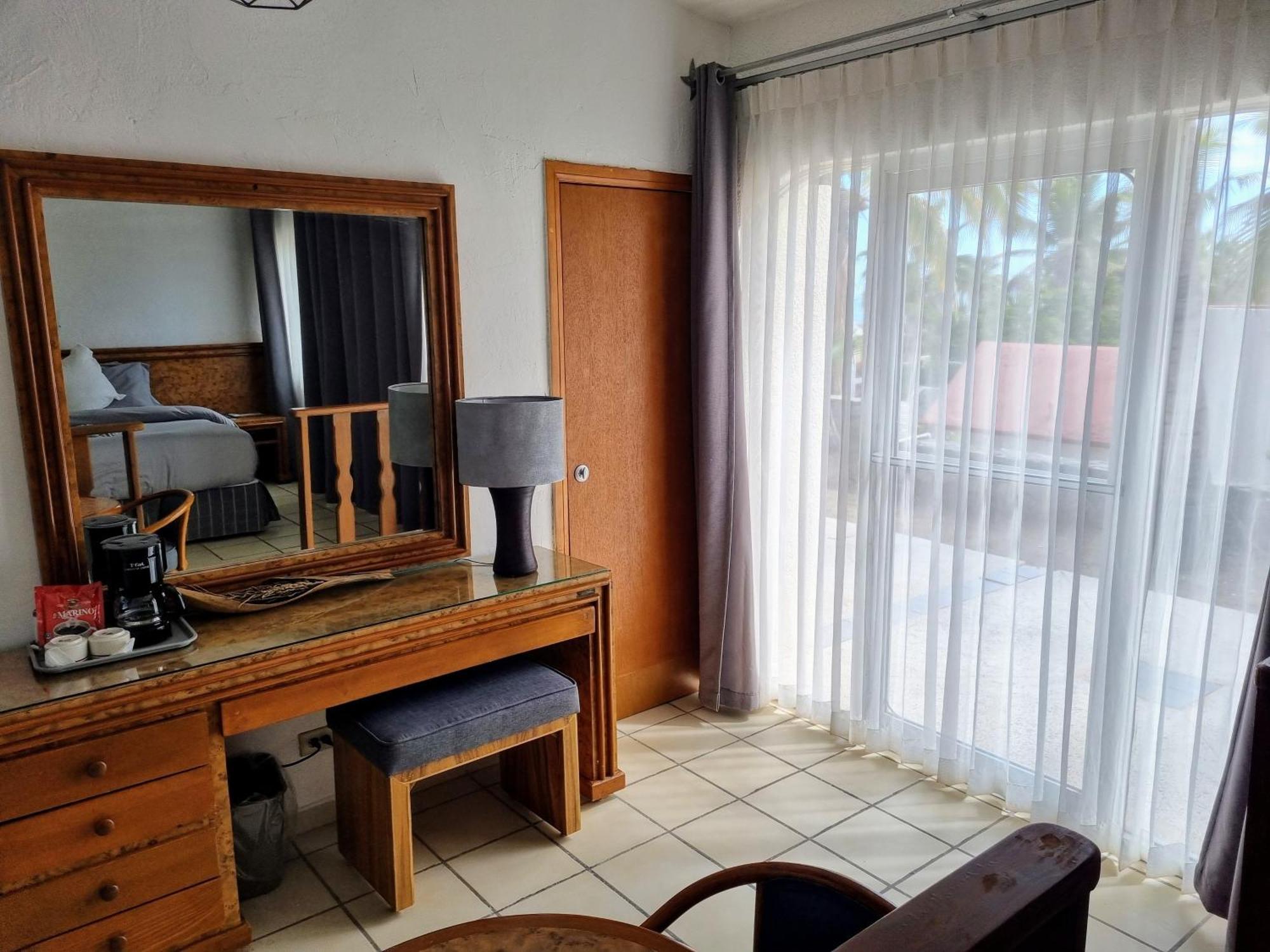 Buena Vista Oceanfront & Hot Springs Resort Buenavista  Εξωτερικό φωτογραφία