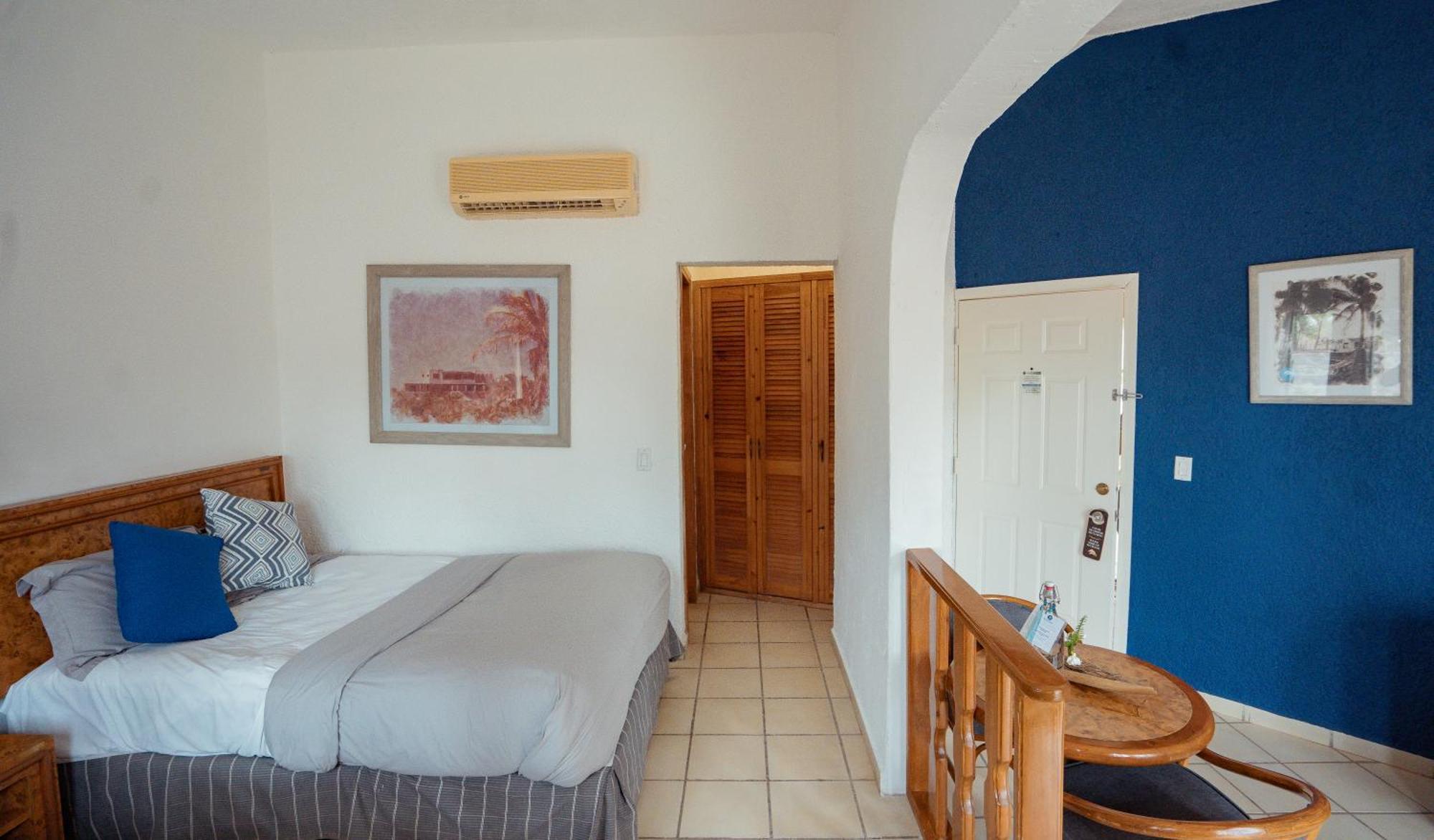 Buena Vista Oceanfront & Hot Springs Resort Buenavista  Εξωτερικό φωτογραφία